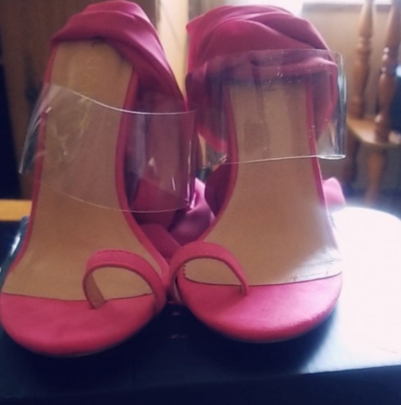 Shoes - Picture 2 of 3